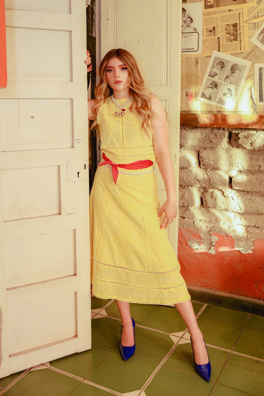 Vestido amarillo de la colección ADELAIDA
